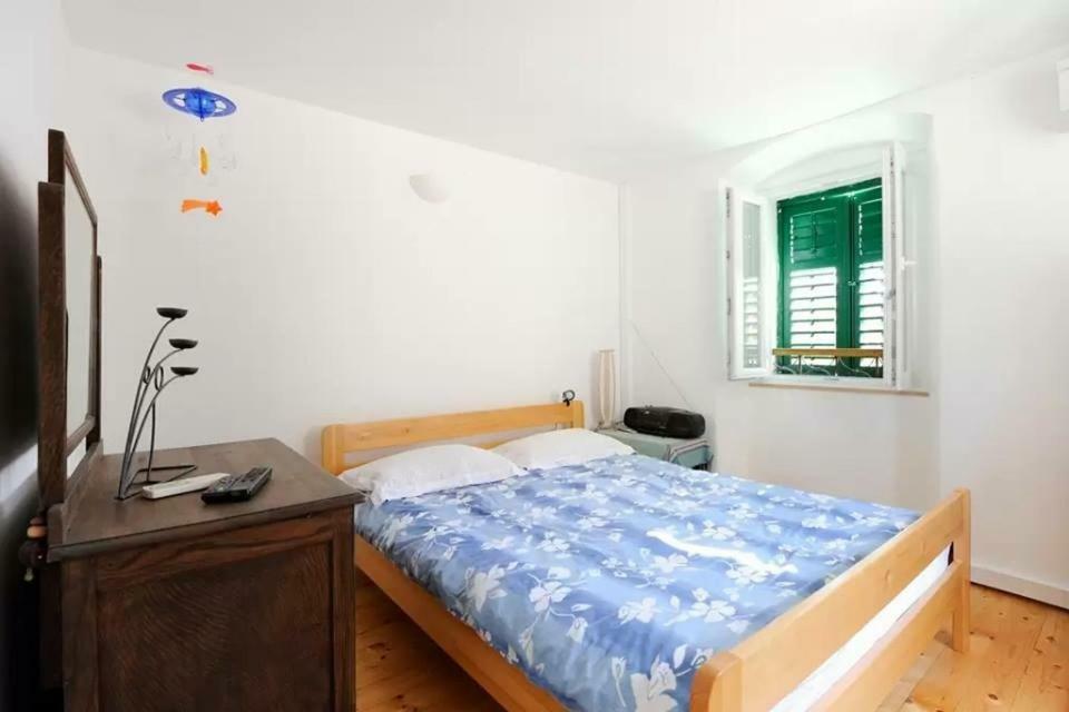 Torriano Holiday House ชิเบนิก ภายนอก รูปภาพ